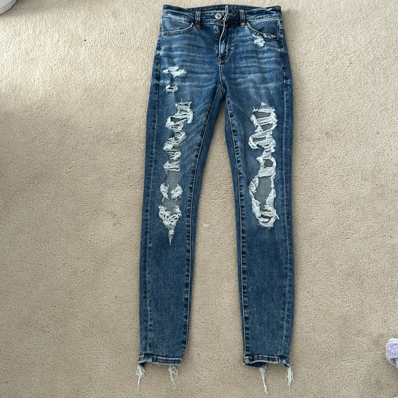 American Eagle women’s ripped skinny jeans - Picture 4 of 5